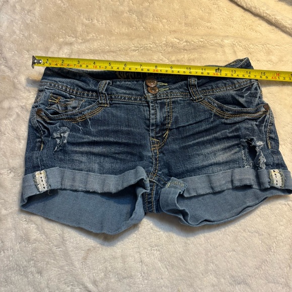 BUNDLE of Wallflower Jean Shorts 3 Size 3 Jrs Blue Denim Short Shorts Trio Set - Picture 9 of 16